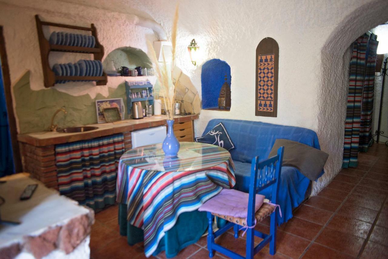 Gasthaus Cuevas De Rolando Guadix Exterior foto